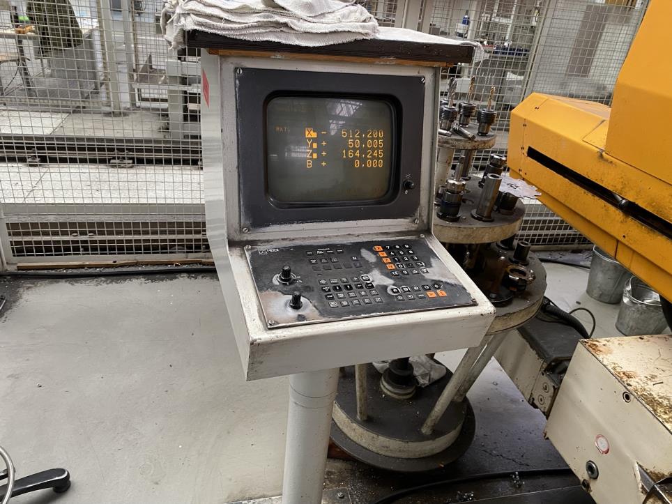 Metal working machines and work equipment (safety shoes)-3